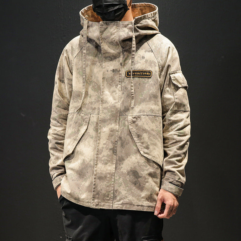 Discover the Versatility of the Camouflage Tooling Jacket